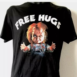 Universal Studio Childs Play Chucky Movie FREE HUGS T-Shirt Halloween Scary M